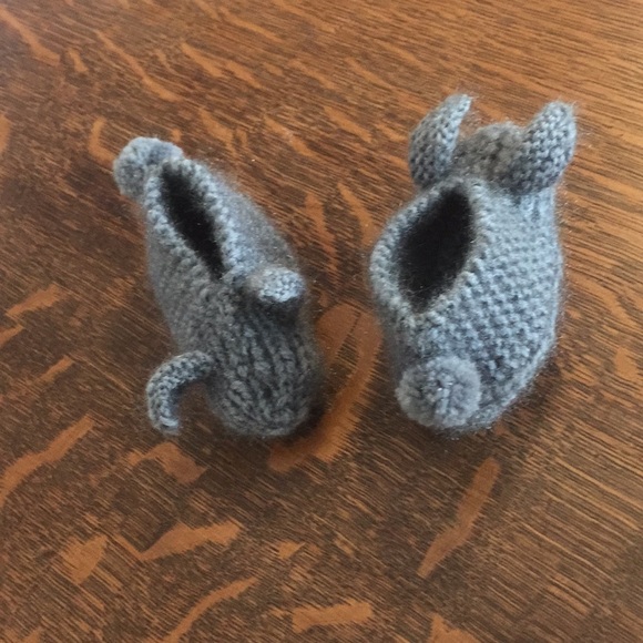 Handmade Knitted Baby Gray Bunny Slippers - Picture 3 of 4